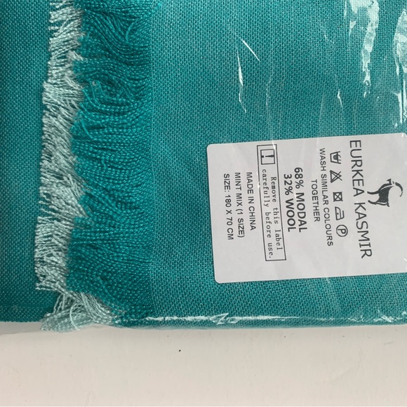 Eureka Kashmir Scarf Shawl Modal / Wool Mint Green Wrap Fringe 28 x 72 - Picture 5 of 6